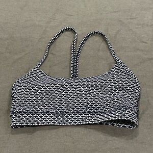 Lululemon Flow Y Sports Bra size 4 *RARE PRINT*